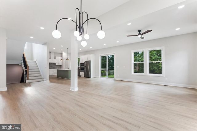 2808 BOSWELL AVE, Alexandria, VA 22306