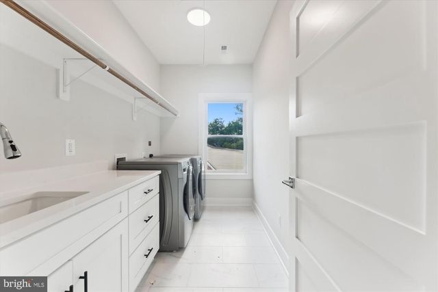 2808 BOSWELL AVE, Alexandria, VA 22306