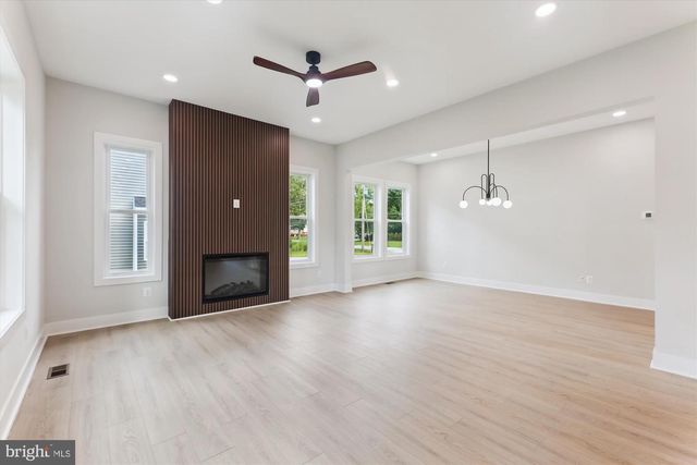 2808 BOSWELL AVE, Alexandria, VA 22306