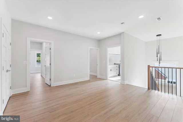 2808 BOSWELL AVE, Alexandria, VA 22306