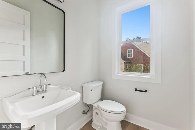 2808 BOSWELL AVE, Alexandria, VA 22306