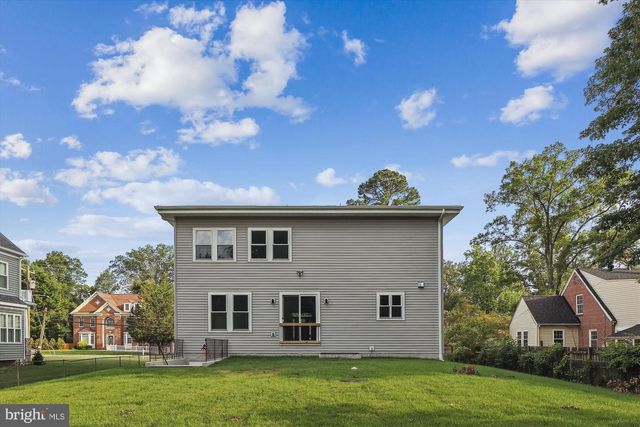 2808 BOSWELL AVE, Alexandria, VA 22306