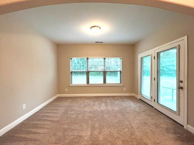 3211 Chaucer Ln, Gallatin, TN 37066