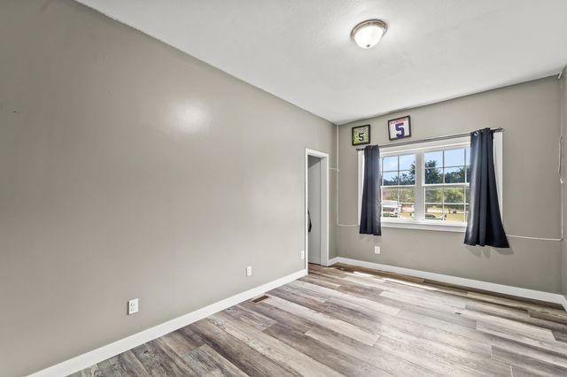 3899 TARA RIDGE RD, Fulton, MO 65251