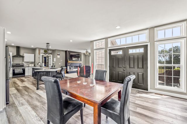 3899 TARA RIDGE RD, Fulton, MO 65251