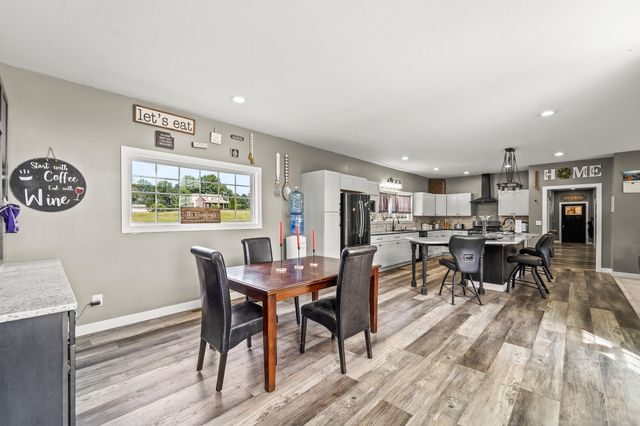 3899 TARA RIDGE RD, Fulton, MO 65251