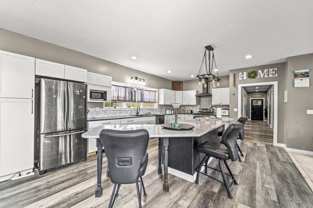 3899 TARA RIDGE RD, Fulton, MO 65251