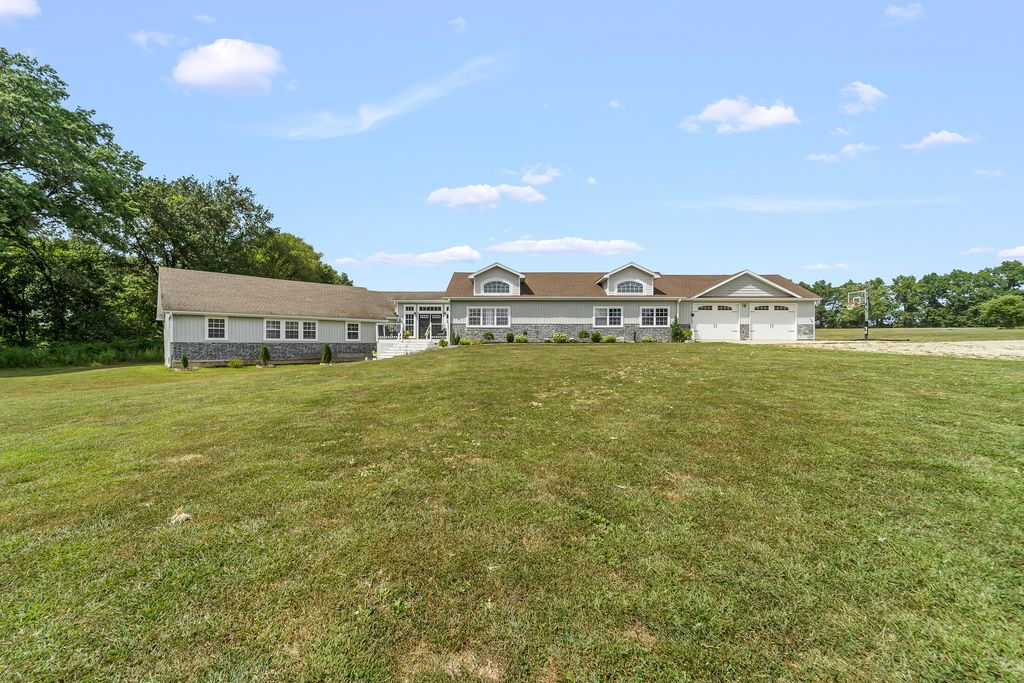 3899 TARA RIDGE RD, Fulton, MO 65251