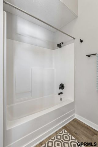 4811 N 142Nd Street, Omaha, NE 68164