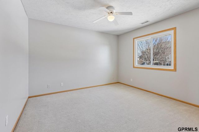 4811 N 142Nd Street, Omaha, NE 68164