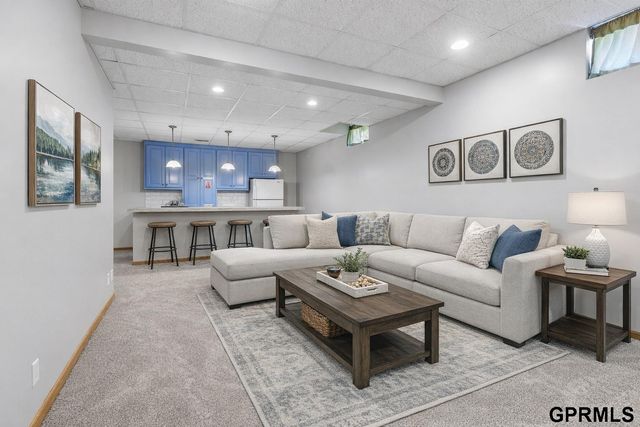 4811 N 142Nd Street, Omaha, NE 68164