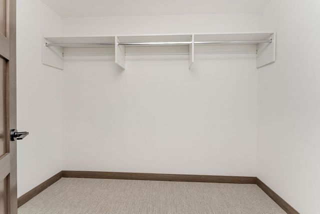 1014 Birch St Street, Harrisburg, SD 57032