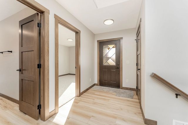 1014 Birch St Street, Harrisburg, SD 57032