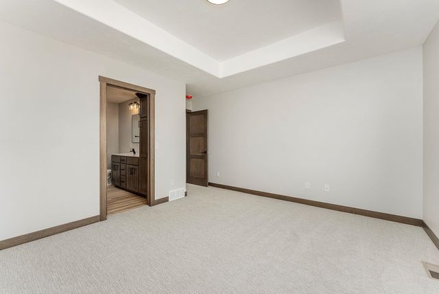 1014 Birch St Street, Harrisburg, SD 57032