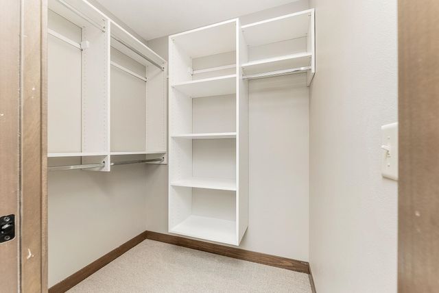 1014 Birch St Street, Harrisburg, SD 57032