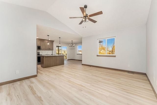 1014 Birch St Street, Harrisburg, SD 57032