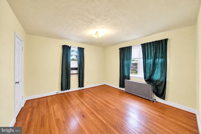 824 WICKLOW RD, Baltimore, MD 21229