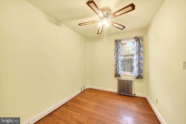 824 WICKLOW RD, Baltimore, MD 21229