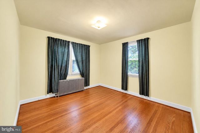 824 WICKLOW RD, Baltimore, MD 21229