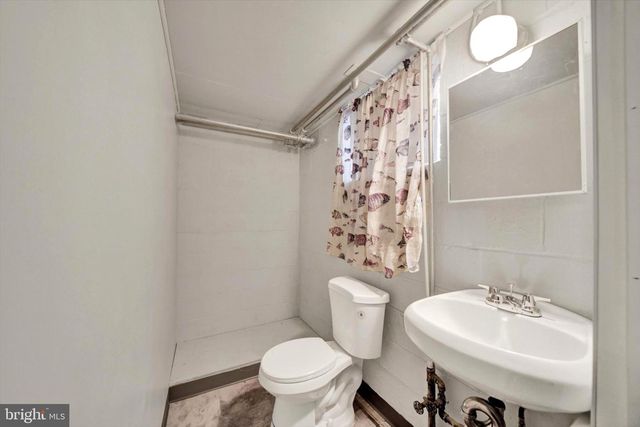 824 WICKLOW RD, Baltimore, MD 21229