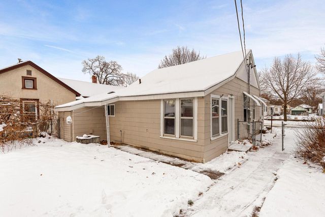 938 Hood STREET, La Crosse, WI 54601