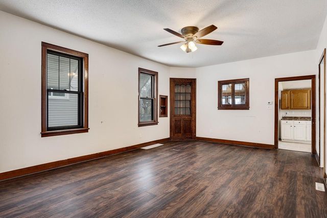 938 Hood STREET, La Crosse, WI 54601