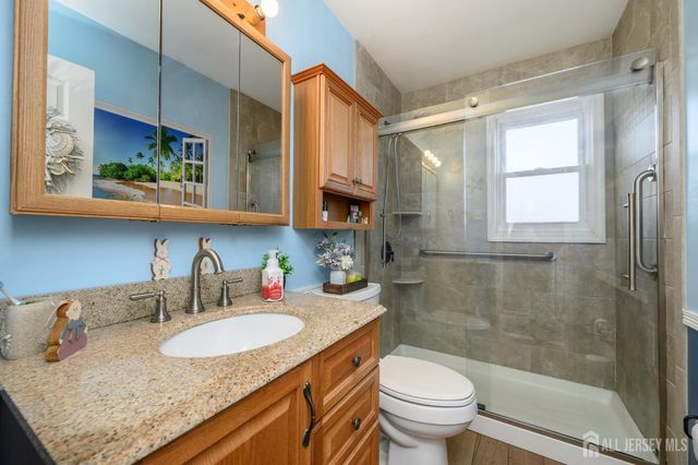 245 Florence Avenue, Colonia, NJ 07067