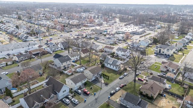 245 Florence Avenue, Colonia, NJ 07067