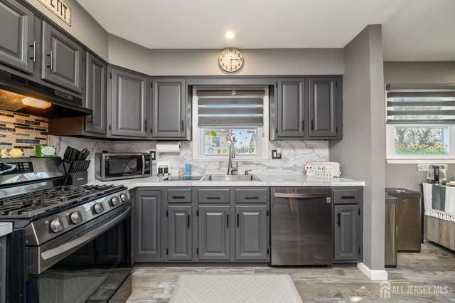 245 Florence Avenue, Colonia, NJ 07067