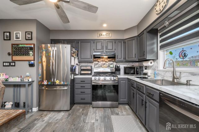 245 Florence Avenue, Colonia, NJ 07067