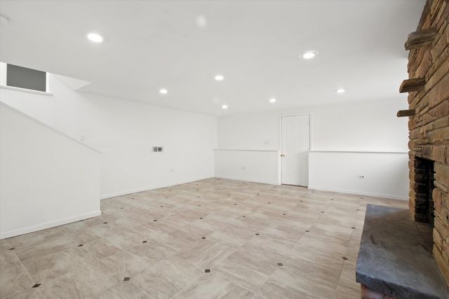 33448 N Greentree Road, Grayslake, IL 60030