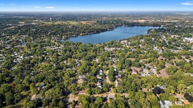 33448 N Greentree Road, Grayslake, IL 60030