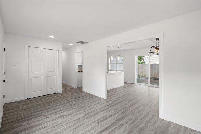 33448 N Greentree Road, Grayslake, IL 60030