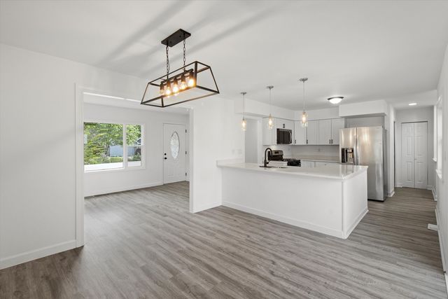 33448 N Greentree Road, Grayslake, IL 60030