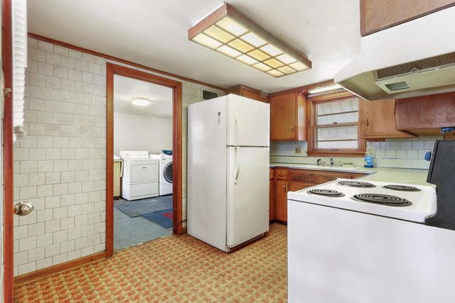 W1375 Glenwood ROAD, Lake Geneva, WI 53147