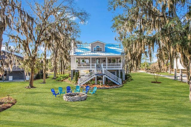 1107 River Plantation Place NE, Townsend, GA 31331