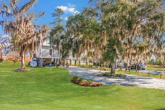 1107 River Plantation Place NE, Townsend, GA 31331