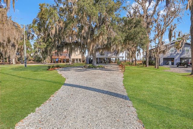 1107 River Plantation Place NE, Townsend, GA 31331