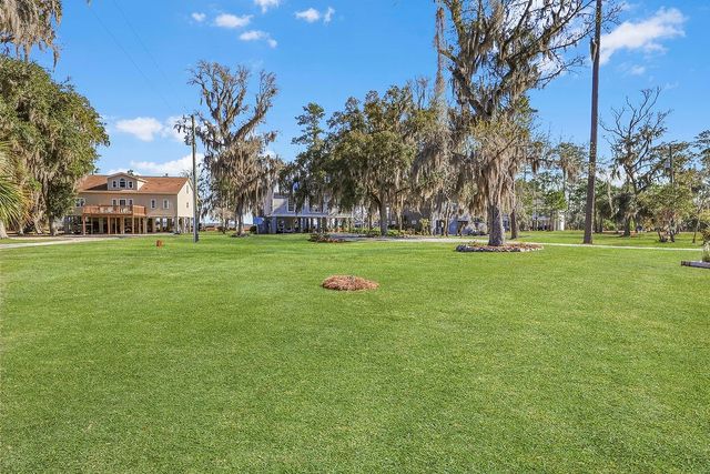 1107 River Plantation Place NE, Townsend, GA 31331