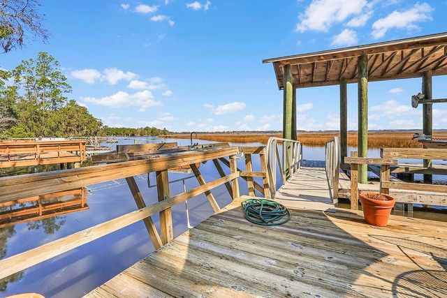 1107 River Plantation Place NE, Townsend, GA 31331