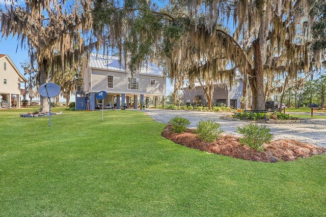 1107 River Plantation Place NE, Townsend, GA 31331