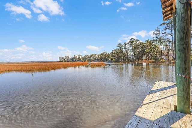 1107 River Plantation Place NE, Townsend, GA 31331