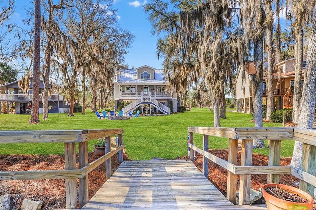 1107 River Plantation Place NE, Townsend, GA 31331