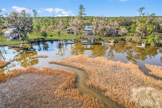 1107 River Plantation Place NE, Townsend, GA 31331