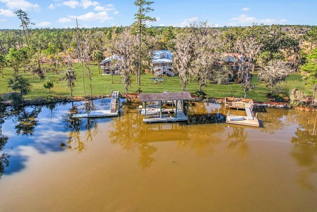 1107 River Plantation Place NE, Townsend, GA 31331