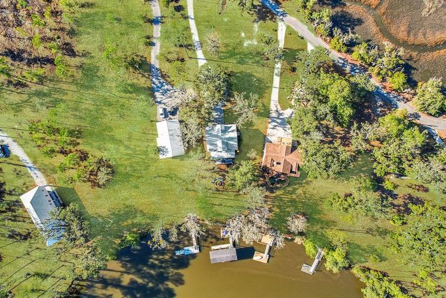 1107 River Plantation Place NE, Townsend, GA 31331