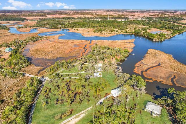 1107 River Plantation Place NE, Townsend, GA 31331