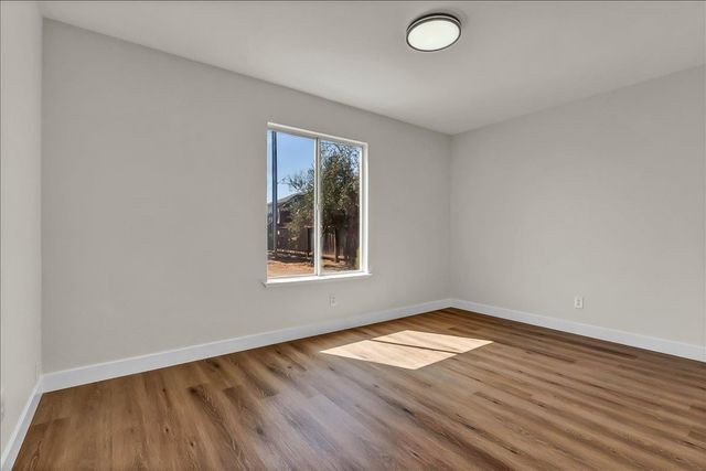 1640 4th Street, Clovis, CA 93611