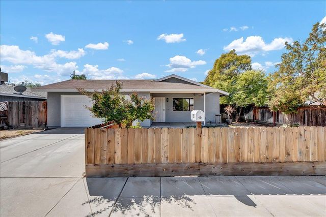 1640 4th Street, Clovis, CA 93611