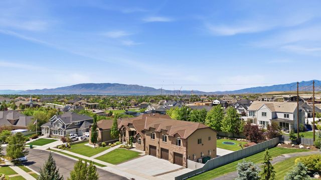 11933 N ATLAS DR, Highland, UT 84003